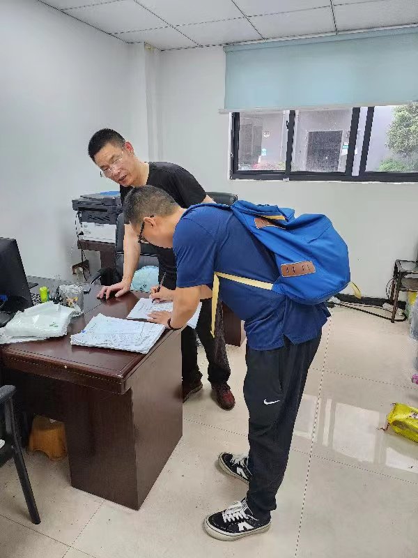 1689058655984513.jpg 4.jpg